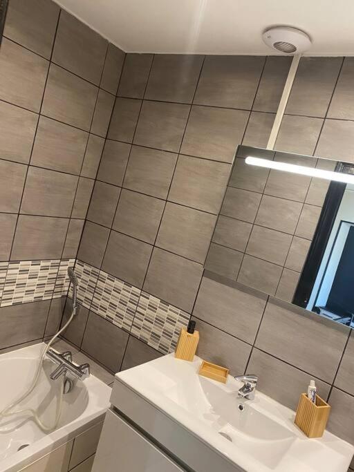 Gite De Tom Et Mag Classe 3 * Clevacances Βίλα Pontgibaud Εξωτερικό φωτογραφία